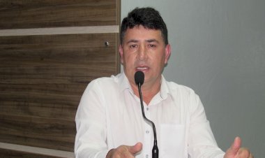 VEREADOR OSVALDO SIQUEIRA FAZ MOÇÃO PEDINDO CONTINUAÇÃO DA OPERAÇÃO TAPA BURACOS NA SC 120