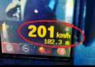 POLÍCIA RODOVIÁRIA DE CALMON FLAGRA MOTO A MAIS DE 200 KM/H