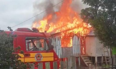 INCÊNDIO DESTRÓI RESIDÊNCIA EM  BAIRRO DE LEBON RÉGIS