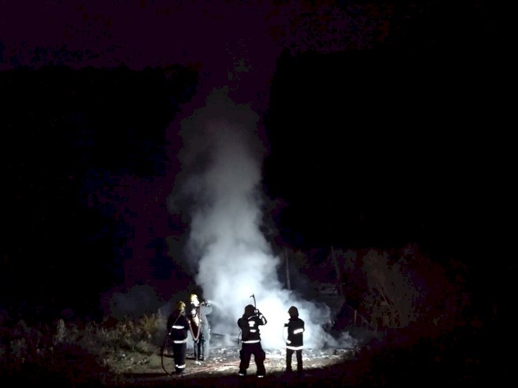 CASA É DESTRUÍDA PELO FOGO EM LEBON RÉGIS