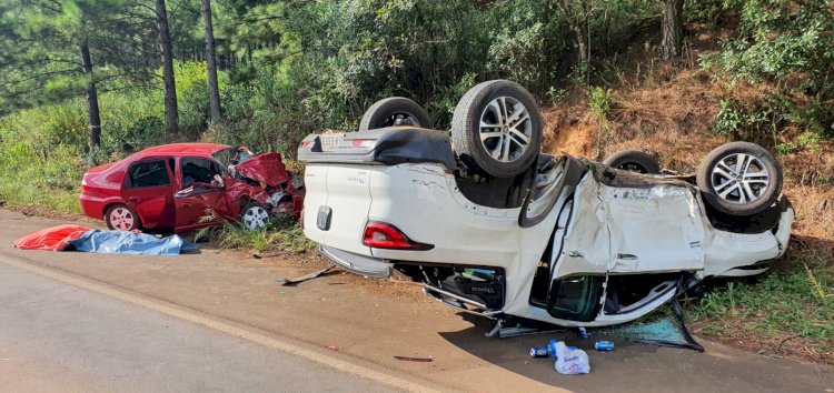 DUAS PESSOAS MORRERAM E QUATRO FICARAM GRAVEMENTE FERIDAS NA SC 350