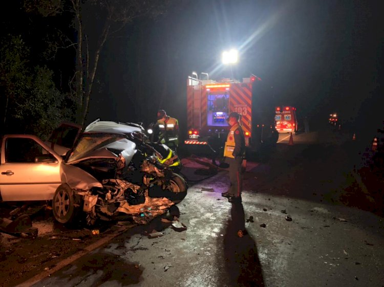 ACIDENTE EM SÃO CRISTÓVÃO DO SUL MATA MULHER E CRIANÇA E DEIXA DUAS PESSOAS GRAVEMENTE FERIDAS