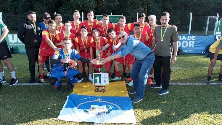 EQUIPES DO FREI CANECA FORAM CAMPEÃO E VICE DO MOLEQUE BOM DE BOLA FASE REGIONAL