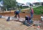 PREFEITO DA INÍCIO A UMA PRACINHA AO LADO DO RIO TROMBUDO