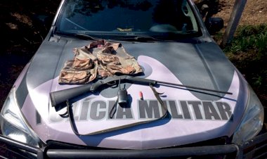 POLÍCIA AMBIENTA FLAGRA DOIS ADOLESCENTES CAÇANDO NA LINHA TABOÃO EM LEBON RÉGIS