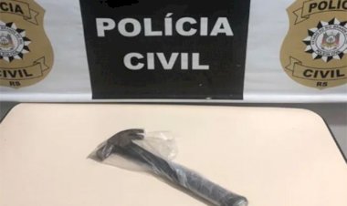 HOMEM MATA ESPOSA À GOLPES DE MARTELO E ENTERRA CORPO NO PÁTIO DE CASA