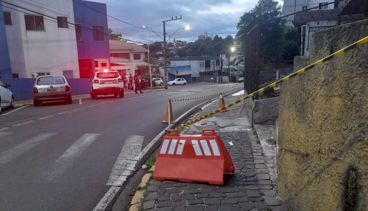 JOVEM DE 16 ANOS É  ASSASSINADO NA PORTA DE CASA EM VIDEIRA