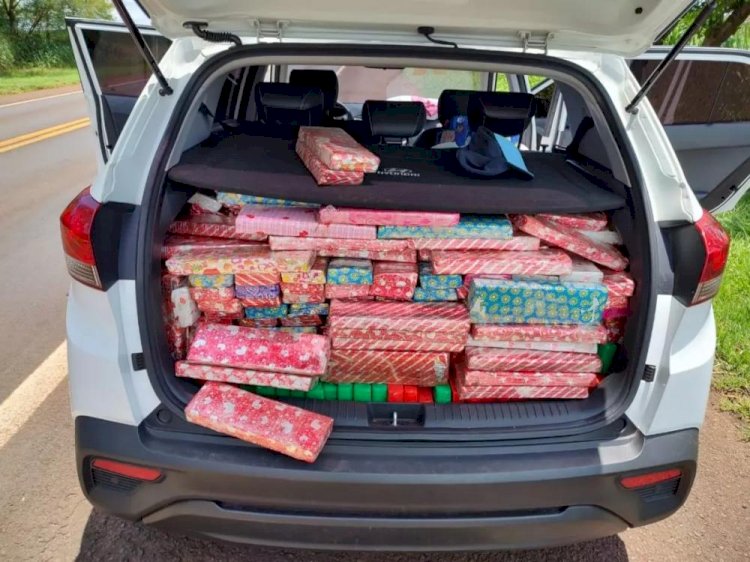 CASAL EMBRULHA MACONHA COMO PRESENTES DE NATAL, MAS É DESCOBERTO PELA POLÍCIA NO PR