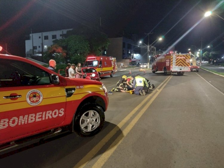 ACIDENTE ENTRE CARRO E MOTO DEIXA HOMEM FERIDO