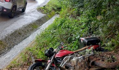 CARRO E MOTO COLIDEM NA SC-355 EM FRAIBURGO