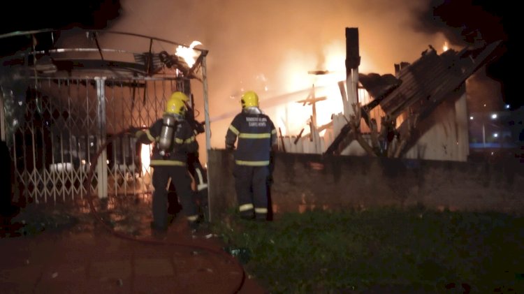 IDOSO SOFRE QUEIMADURA DE 1º E 2º GRAU DURANTE EM INCÊNDIO E RESIDÊNCIA