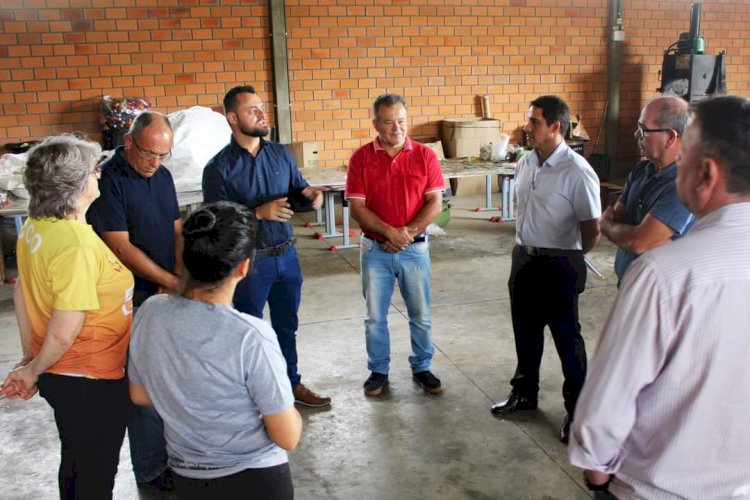 LEBON RÉGIS É REFERÊNCIA NA COLETA DE MATERIAL RECICLÁVEL