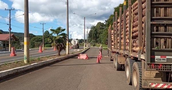 LEBON RÉGIS: POLÍCIA RODOVIÁRIA REALIZA OPERAÇÃO BALANÇA