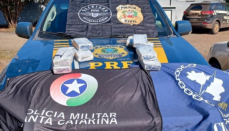 VEÍCULO COM PLACAS DE CAÇADOR É APREENDIDO COM 10,6 KG DE PASTA  BASE DE COCAÍNA