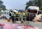 TRÊS PESSOAS MORREM EM ACIDENTE ENVOLVENDO VAN E CAMINHÃO