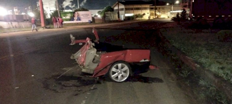 CARRO PARTE EM DOIS COM FORTE BATIDA EM FRAIBURGO