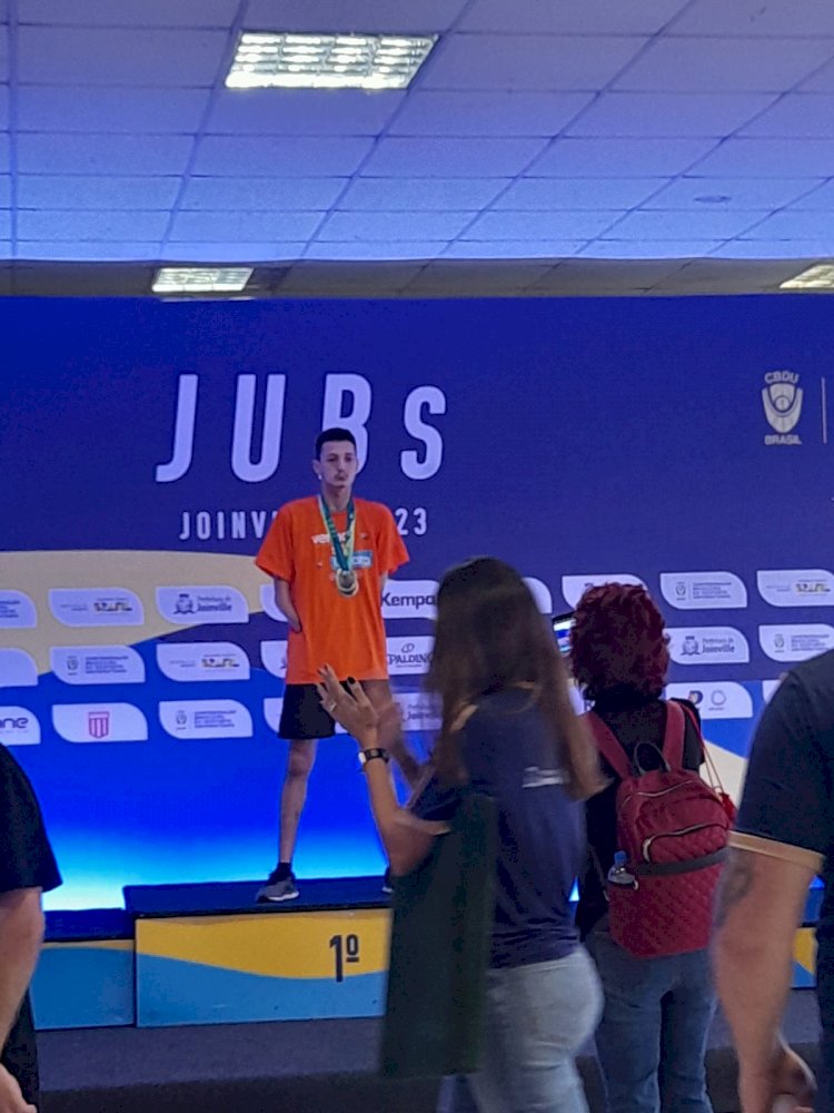 SAMUCA É BI CAMPEÃO CATARINENSE DE TÊNIS DE MESA NA CLASSE 7