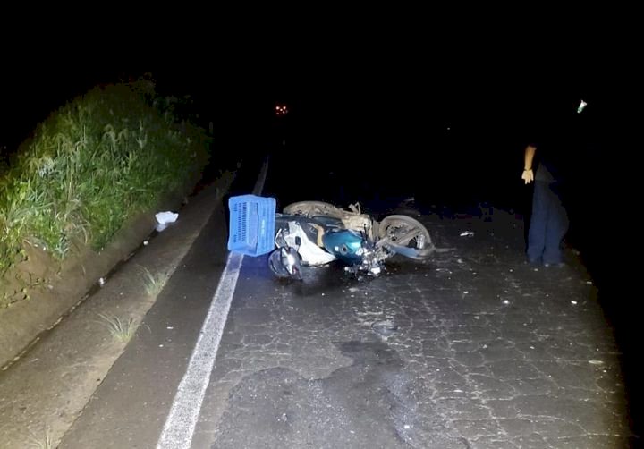 MOTOCICLISTA FICA GRAVEMENTE FERIDO AO COLIDIR COM CARRO NA SC 350