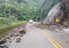 ROCHA SE DESPRENDE E BLOQUEIA PISTAS Na SERRA DO RIO DO RASTRO