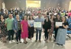 EDUCAÇÃO DE LEBON RÉGIS É DESTAQUE NO IDEB E RECEBE PLACA DE HOMENAGEM