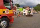 COLISÃO TRASEIRA NO BAIRRO DA GRUTA DEIXA VÁRIOS FERIDOS