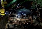 DUAS PESSOAS MORREM E DUAS FICAM FERIDAS EM COLISÃO ENTRE CARRO E CAMINHÃO