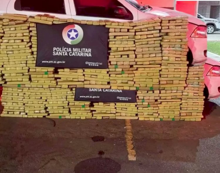 CURITIBANOS: POLÍCIA APREENDE 640 KG DE MACONHA EM UM VEÍCULO NO CENTRO DA CIDADE