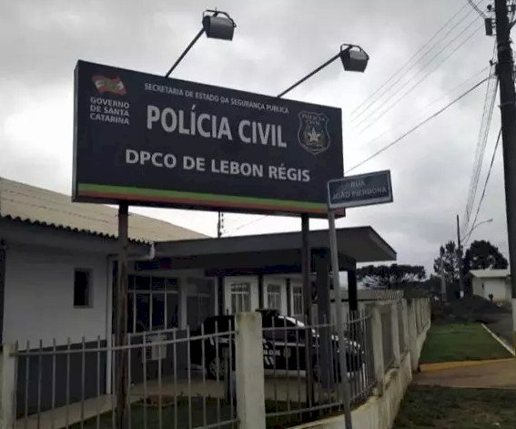 LEBON RÉGIS: POLICIA CIVIL CUMPRE DOIS MANDADOS DE PRISÃO POR REGRESSÃO CAUTELAR