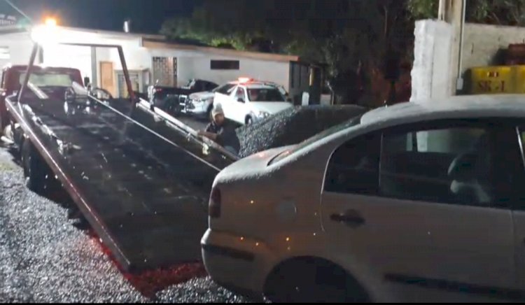 MASCULINO EFETUA MANOBRAS PERIGOSAS COM VEÍCULO EM  FRENTE A POLÍCIA MILITAR E TEM SEU VEÍCULO APREENDIDO