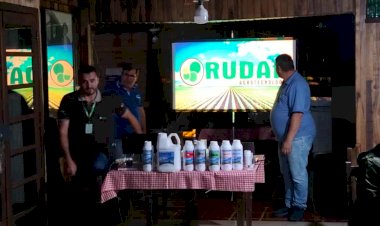 COMPANHIA AGRÍCOLA DE LEBON RÉGIS FAZ PALESTRAS COM AGRICULTORES