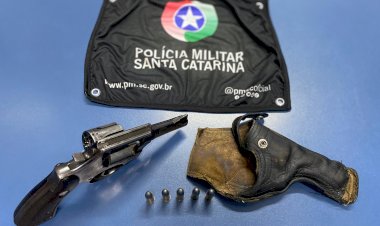 LEBON RÉGIS: HOMEM É PRESO POR PORTE ILEGAL DE ARMA