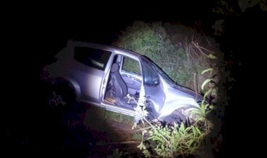 LEBON RÉGIS: VEICULO COM TRÊS PESSOAS SAI DA PISTA NA SC-355; TODOS SAIRAM ILESOS